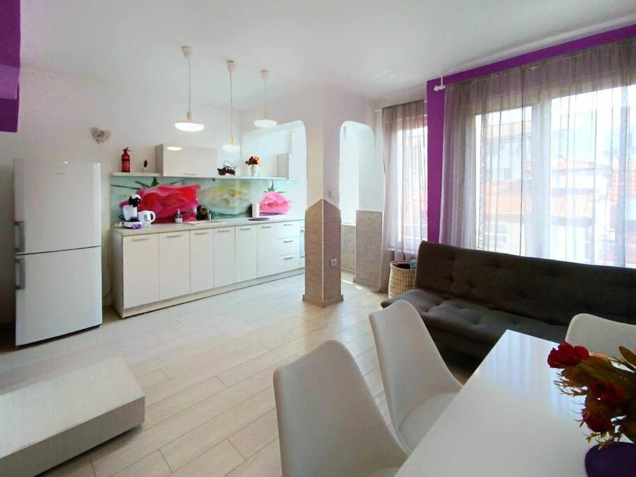 Sunny 2-Bedroom Maisonette Varna & Parking Zewnętrze zdjęcie